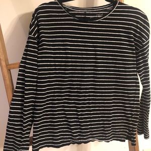 Universal Thread Long Sleeve Tee Sz S